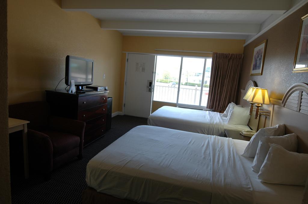 Ambassadors Inn & Suites Virginia Beach Ngoại thất bức ảnh