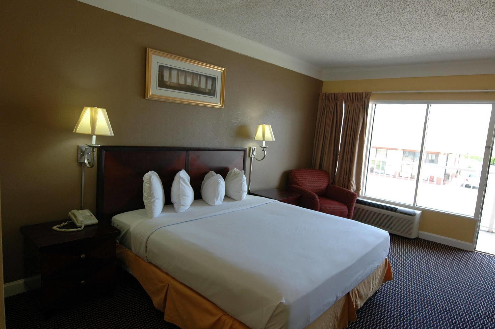 Ambassadors Inn & Suites Virginia Beach Ngoại thất bức ảnh